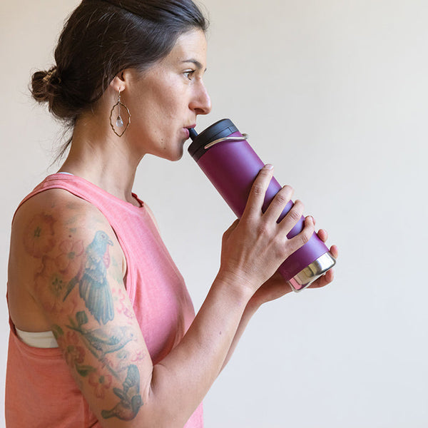 K20TKWPT-PP-T-TWIST-straw_cap_drinking_yoga_lifestyle_64bb08ca-98d0-4e89-83fd-b166cda65ccd_600x.jpg