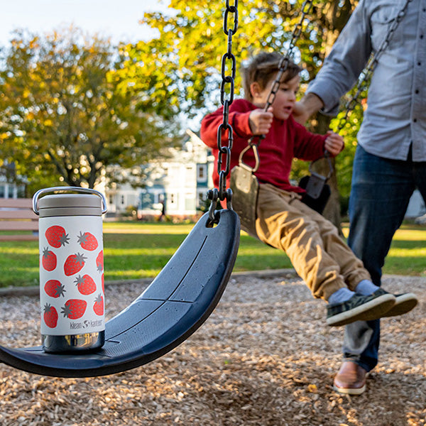 tkwide_12oz_twist_dad_swing_strawberries_square_600x.jpg